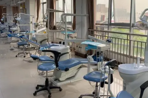天津种植牙齿一颗多少钱-技术好的医院有哪个